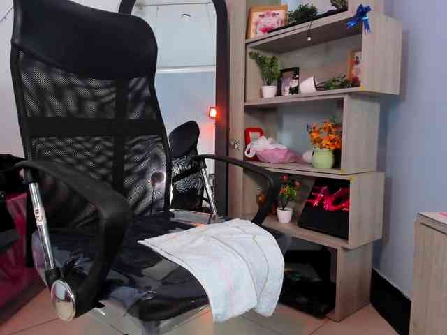 IsabellaSummer webcam
