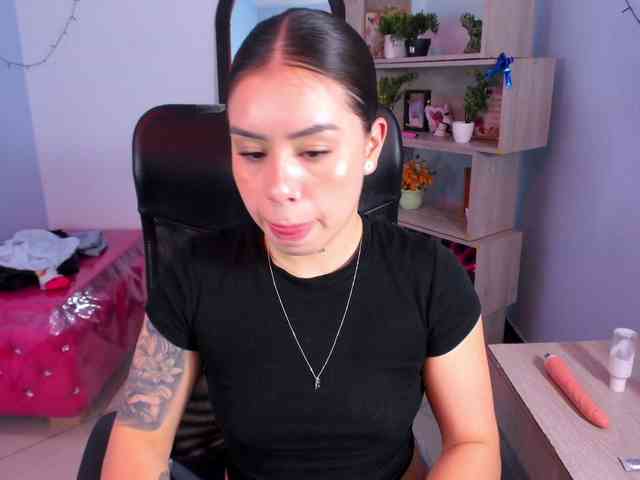 IsabellaSummer webcam