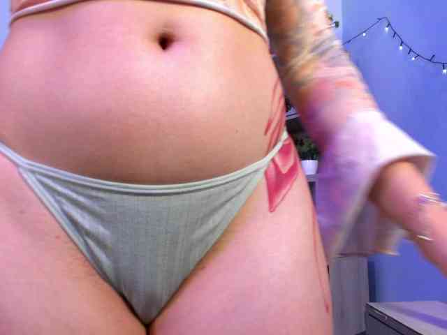 IsabellaSummer webcam