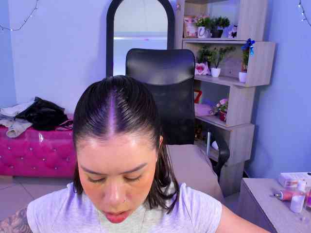 IsabellaSummer webcam