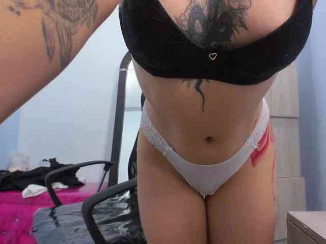 IsabellaSummer webcam