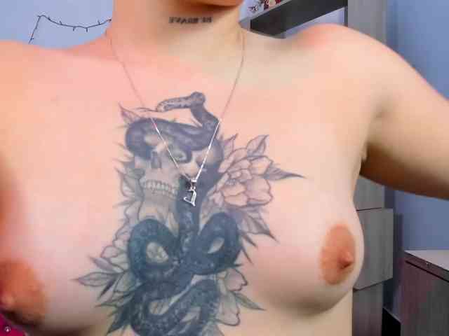 IsabellaSummer webcam