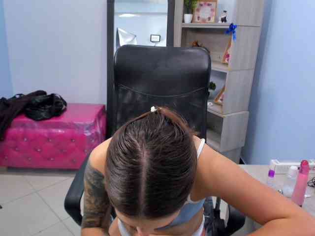 IsabellaSummer webcam