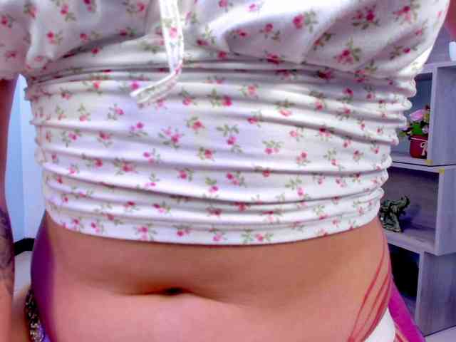 IsabellaSummer webcam