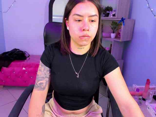 IsabellaSummer webcam
