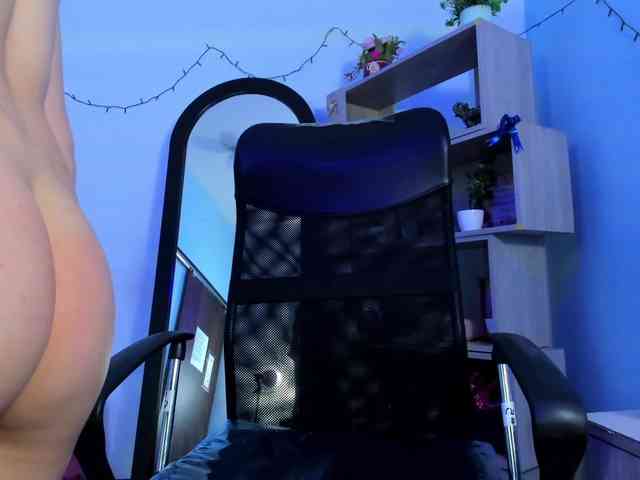 IsabellaSummer webcam