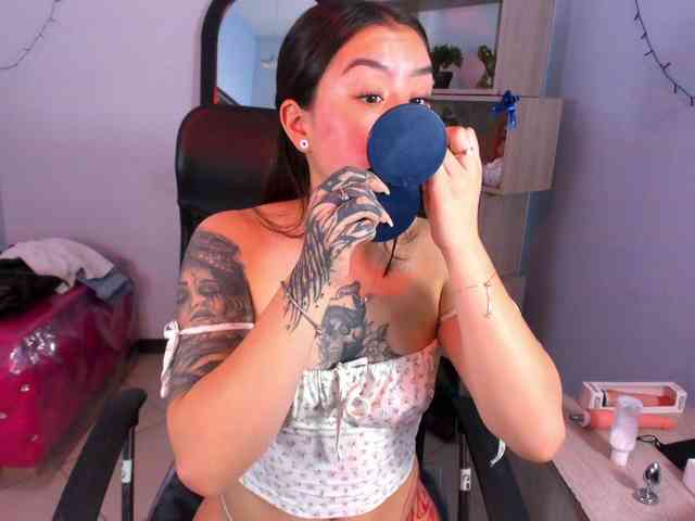 IsabellaSummer webcam