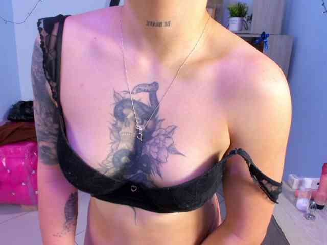 IsabellaSummer webcam