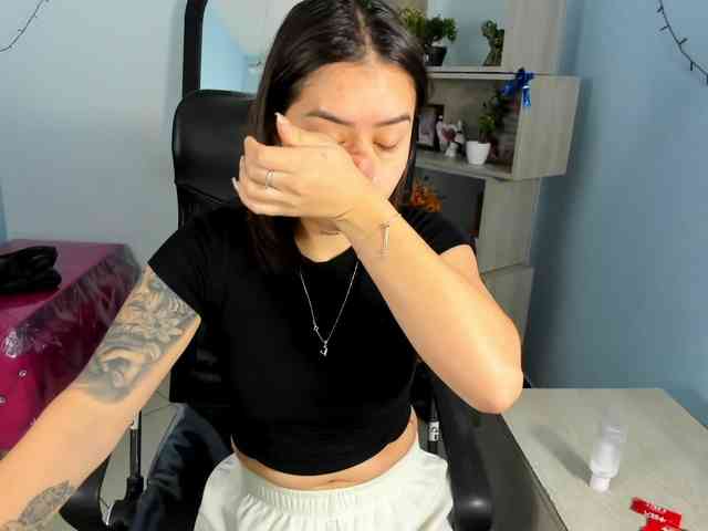 IsabellaSummer webcam