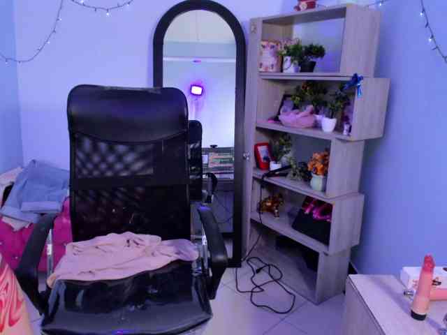 IsabellaSummer webcam