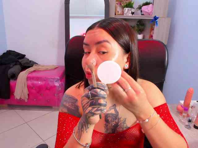 IsabellaSummer webcam
