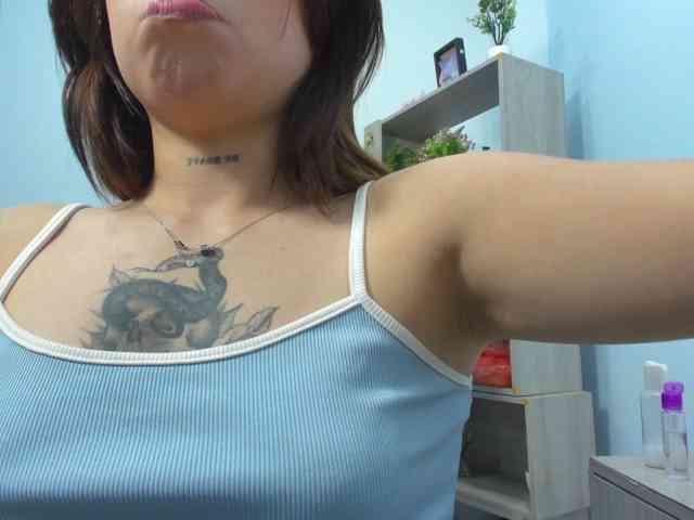 IsabellaSummer webcam