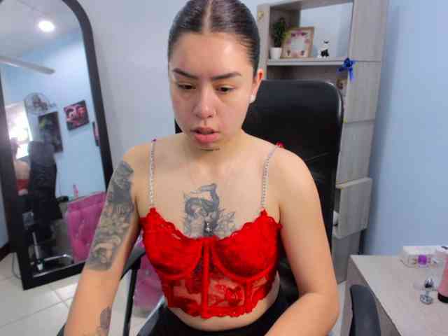 IsabellaSummer webcam