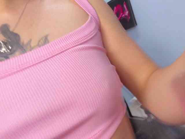 IsabellaSummer webcam