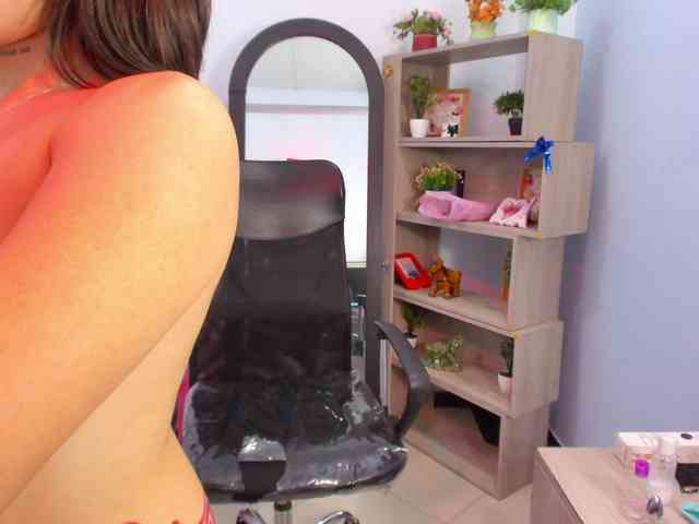 IsabellaSummer webcam
