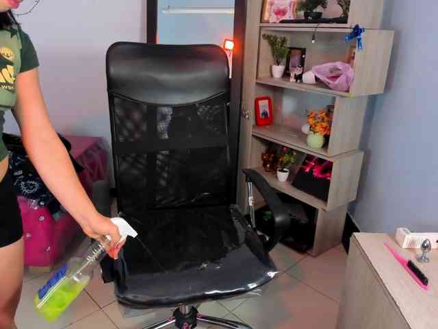 IsabellaSummer webcam
