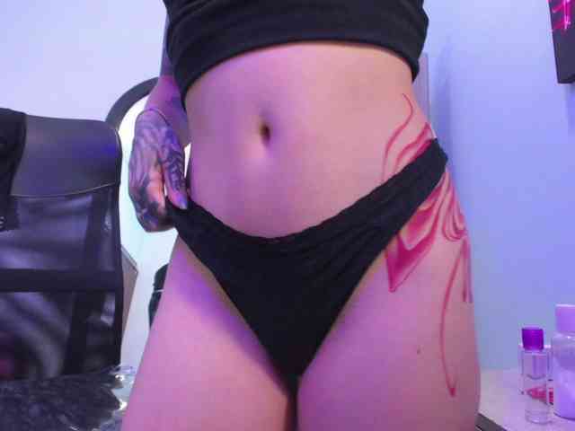 IsabellaSummer webcam