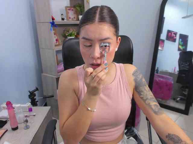 IsabellaSummer webcam
