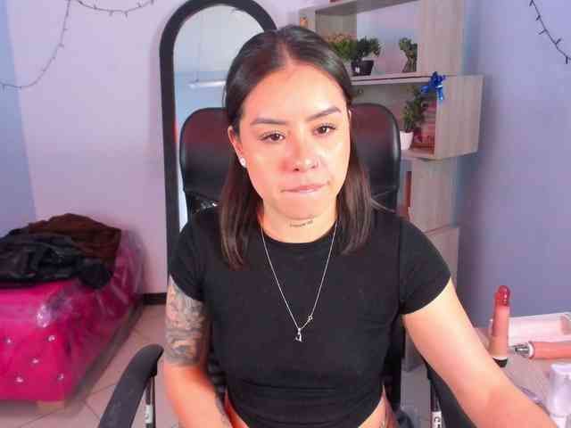 IsabellaSummer webcam