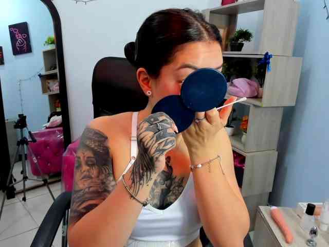 IsabellaSummer webcam