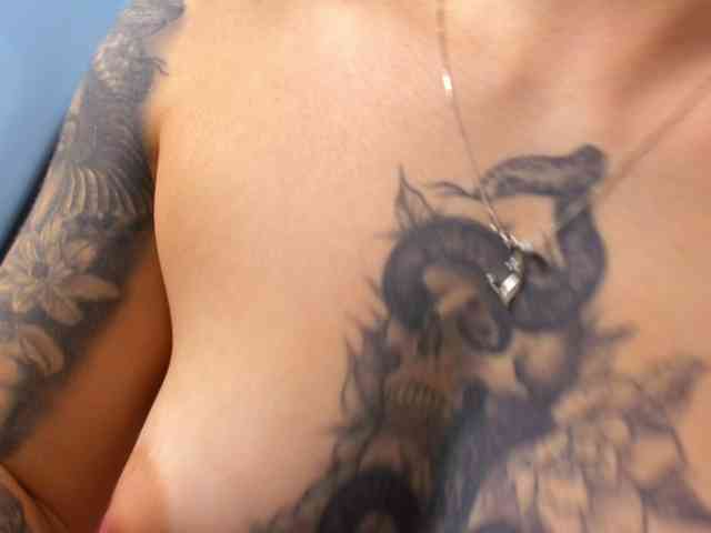 IsabellaSummer webcam