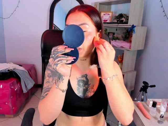 IsabellaSummer webcam