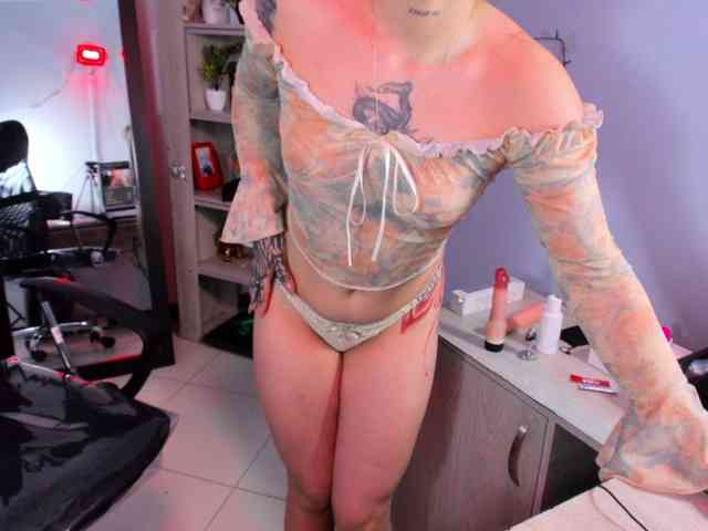 IsabellaSummer webcam