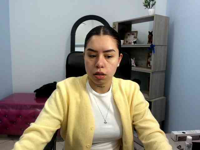 IsabellaSummer webcam