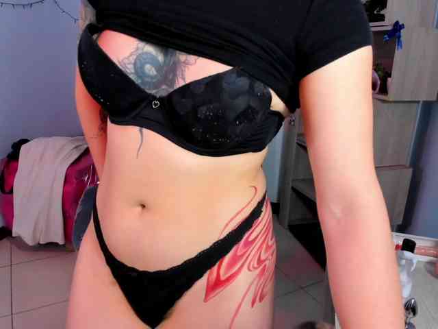IsabellaSummer webcam