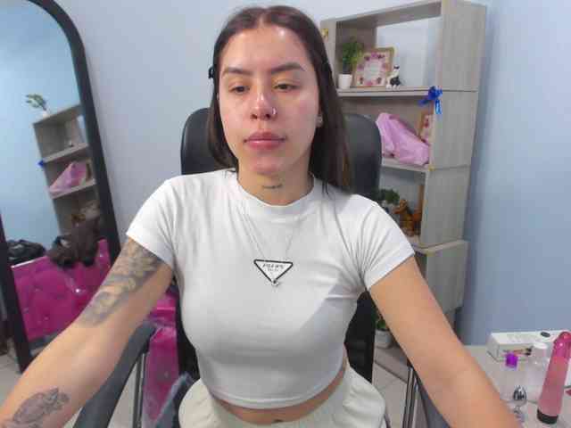 IsabellaSummer webcam