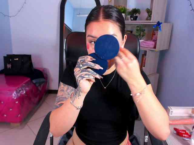 IsabellaSummer webcam