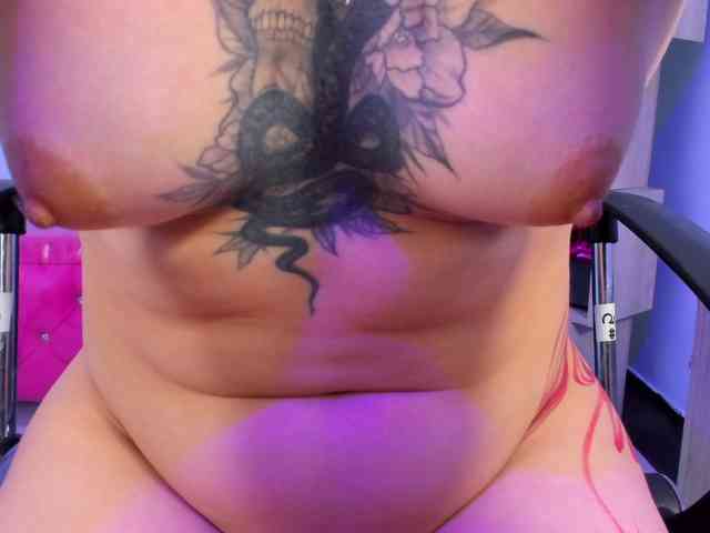 IsabellaSummer webcam