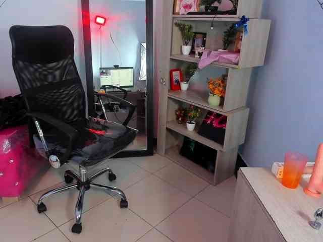 IsabellaSummer webcam