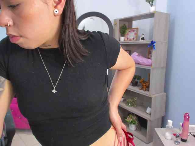 IsabellaSummer webcam