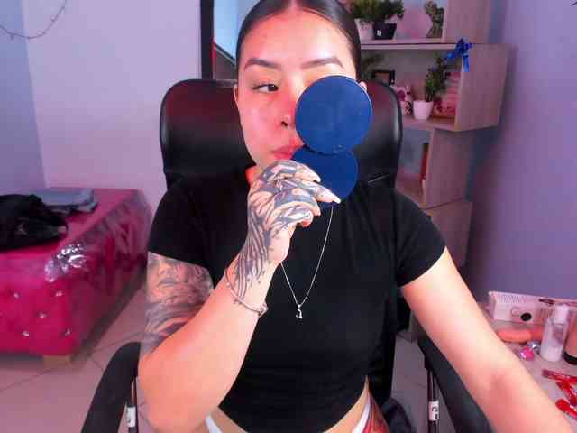 IsabellaSummer webcam