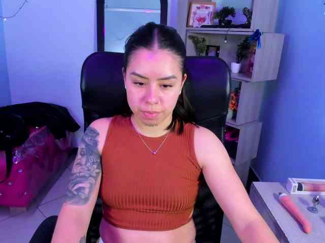 IsabellaSummer webcam