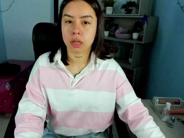 IsabellaSummer webcam