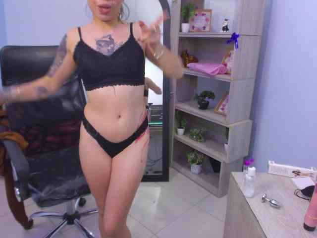 IsabellaSummer webcam