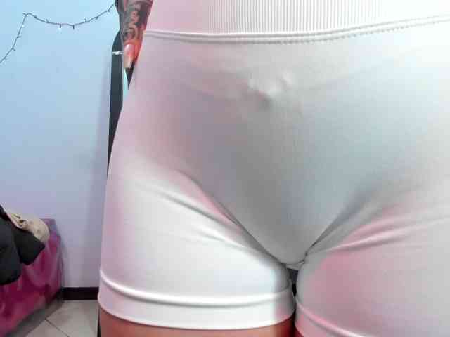 IsabellaSummer webcam