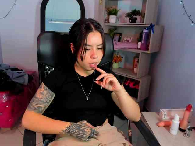 IsabellaSummer webcam