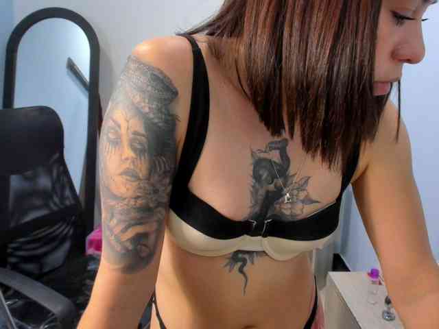 IsabellaSummer webcam