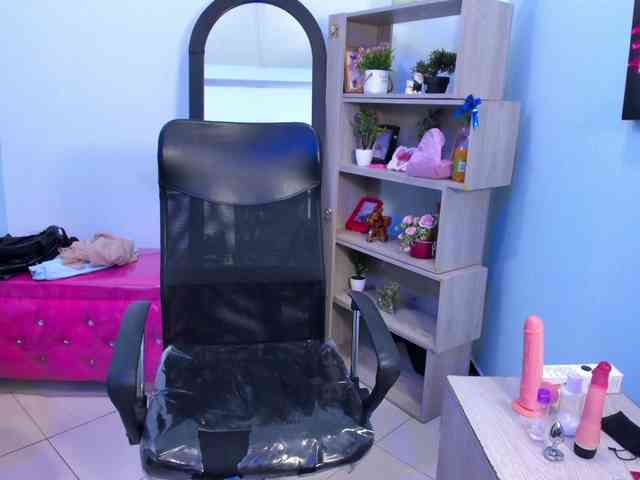 IsabellaSummer webcam