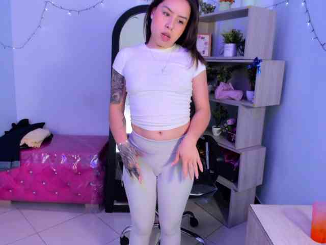IsabellaSummer webcam