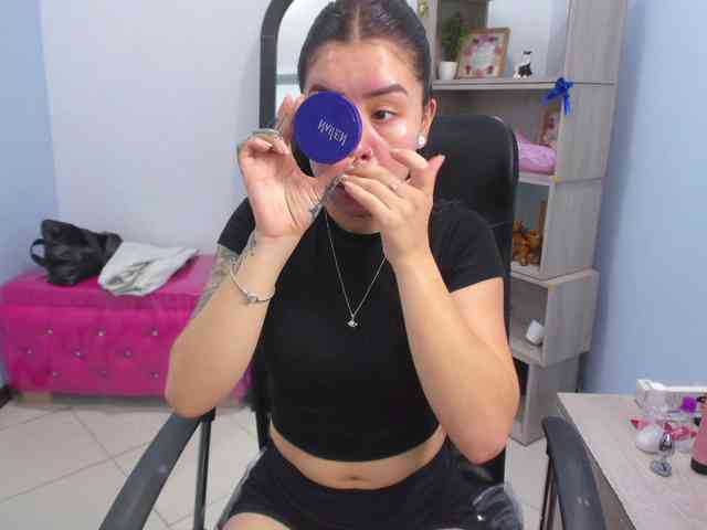 IsabellaSummer webcam