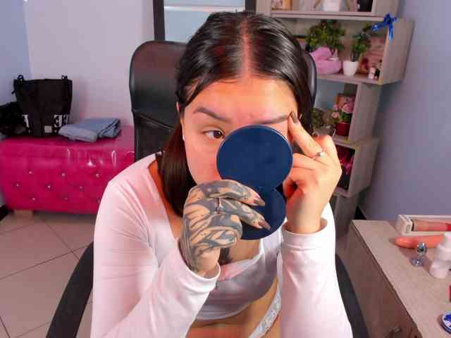 IsabellaSummer webcam