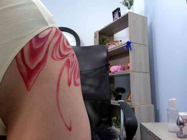 IsabellaSummer webcam