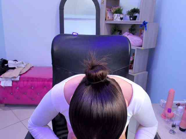 IsabellaSummer webcam