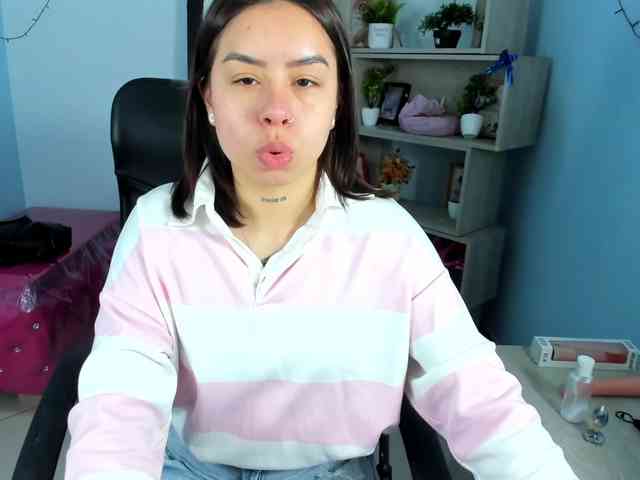 IsabellaSummer webcam