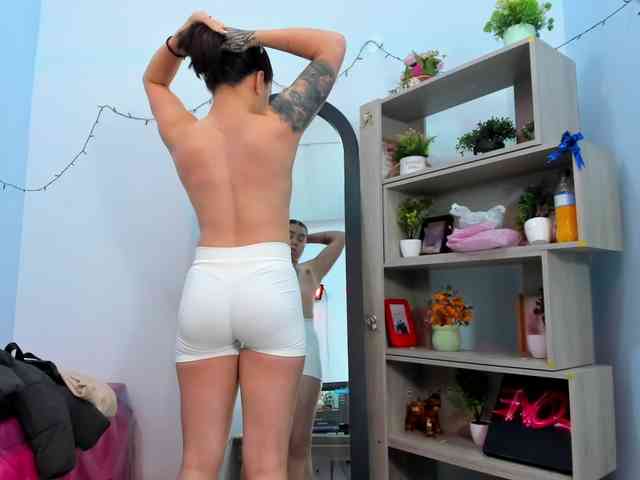 IsabellaSummer webcam