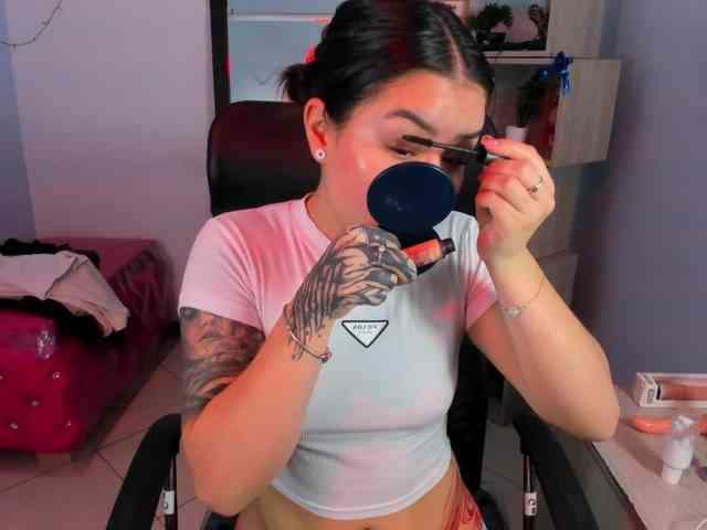 IsabellaSummer webcam
